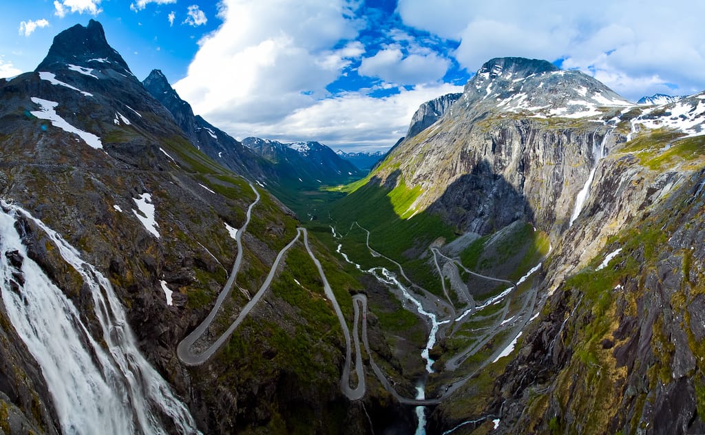 150217184732_Trollstigen-la-escalera-de-los-Trolls